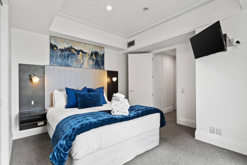 Apartment Spacious On Akl Viaduct With Balcony *